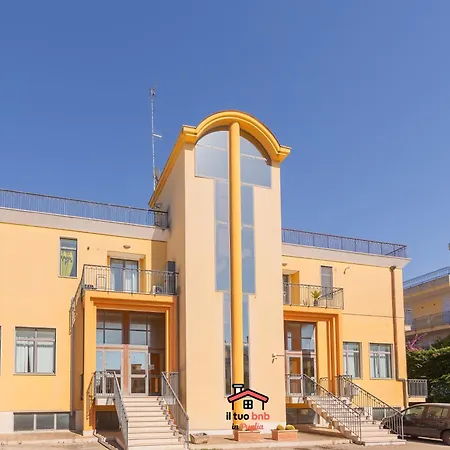 Of The Nations, Parking , 9min Airport & Sea Apartment *